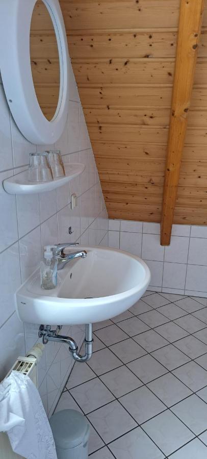 B&B Talstation Ferienwohnung Fuer 2 Personen Horselberg-Hainich エクステリア 写真